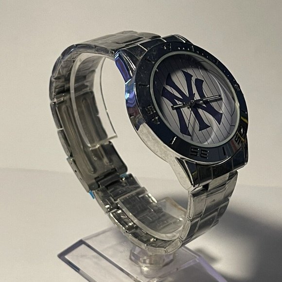 New York Yankees LOGO Stainless Steel Watch NEW Wh - Picture 7 of 9
